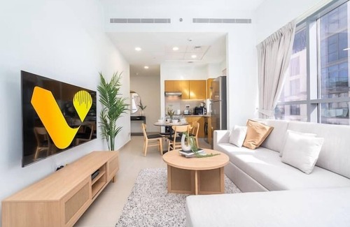 Al Barsha 1 Apartment | Downtown - Bellevue Towers