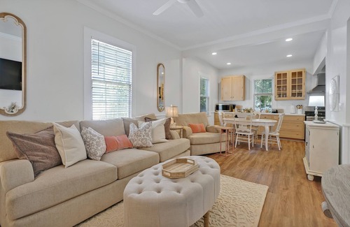 Wilmington Apartment | Downtown Bliss