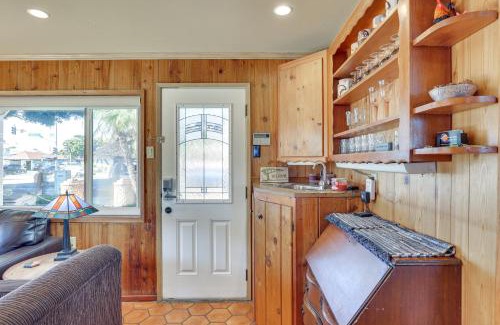 Carlsbad Village Apartment | Downtown Carlsbad Apartment Less Than half Mi to Beach!