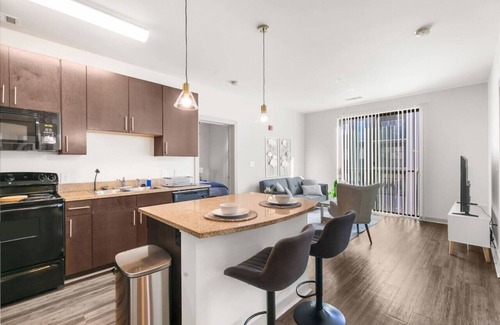 Five Points South Apartment | ~Downtown Charm:2BR with Full Top Notch Amenities~