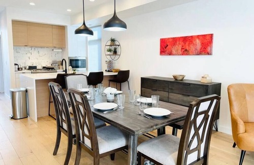 People's Freeway House | Downtown City Lights Hideout