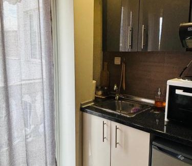 Serres Hotel | Downtown Comfy Studios D