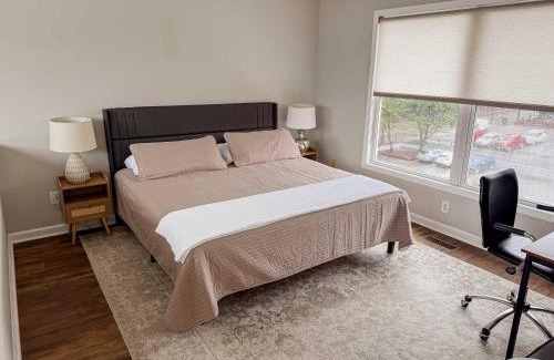 Downtown House | Downtown Condo - 2BR 2BA Walk to Everything