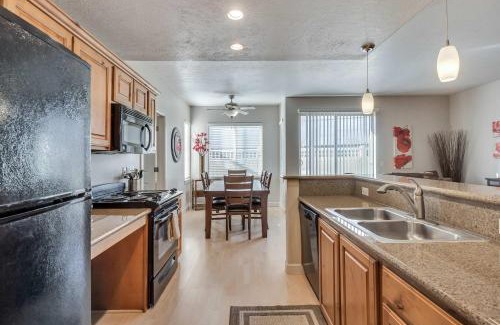 Rio Grande House | Downtown Condo Near Convention Center (Disability Access)