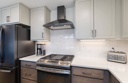 Winter Park Condo | Downtown condo w/hot tub & balcony