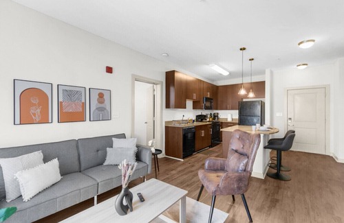 Five Points South Apartment | ~Downtown Delight:2BR|2BA Fully Equipped Amenities
