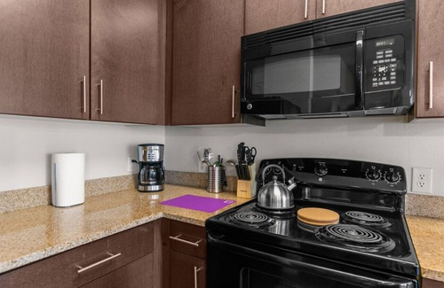 Five Points South Apartment | ~Downtown Delight:2BR|2BA Fully Equipped Amenities