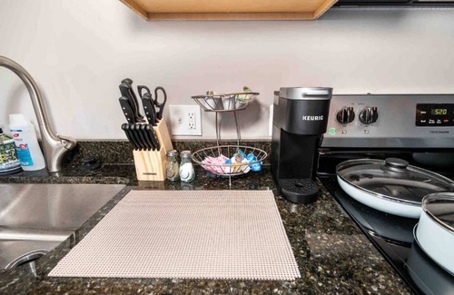 Detroit Apartment | Downtown Detroit Modern Loft w/Free Parking 420