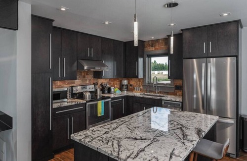 Driggs House | Downtown Driggs Modern Marvel - Walkable!