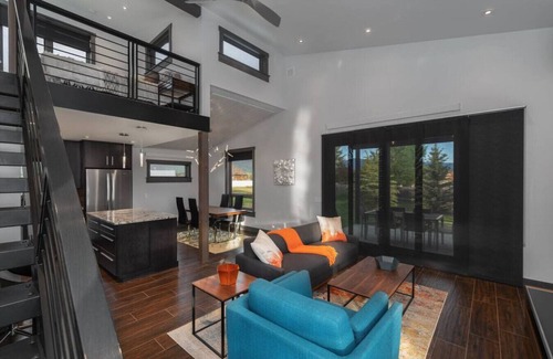 Driggs House | Downtown Driggs Modern Marvel - Walkable!