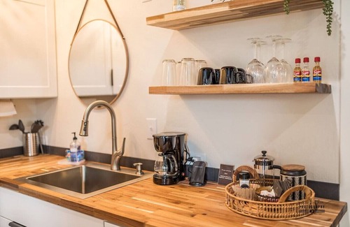 Downtown Apartment | Downtown Dwelling 1616