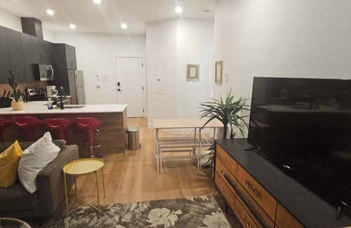 Downtown Halifax Apartment | Downtown Gem, Perfect for Families & Groups, AC