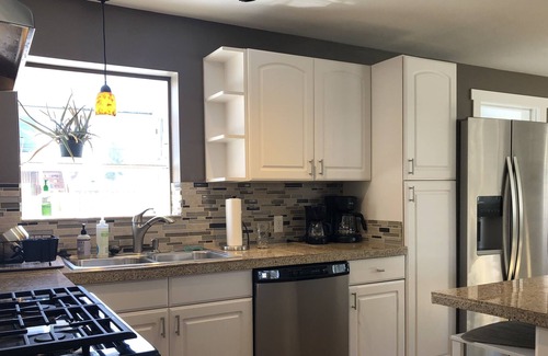 Gunnison House | Downtown Gunnison 3bd/2ba home