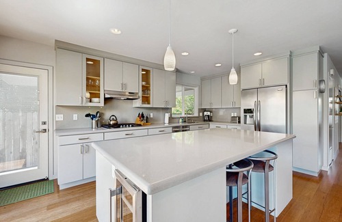 Healdsburg House | Downtown Healdsburg home with fenced yard, grill, WiFi, central AC, and W/D