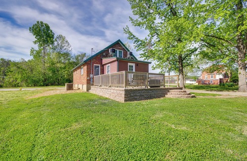 Hermann Cottage | Downtown Hermann Vacation Home Near Wineries!