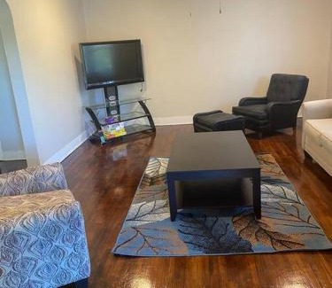 Columbia House | Downtown Hidden Gem