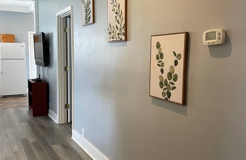 Thomasville House | Downtown Historic Acorn Cottage