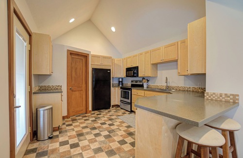 Holland House | Downtown Holland; Near Dining, Campus & Tulips
