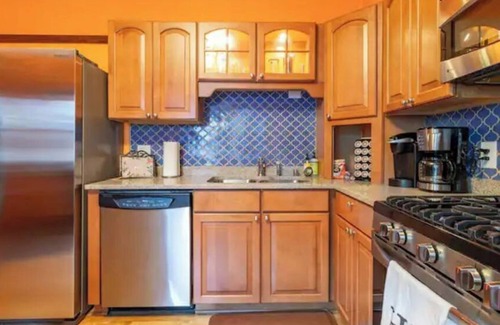 Lower East Side House | Downtown home w/rooftop patio - walk everywhere!