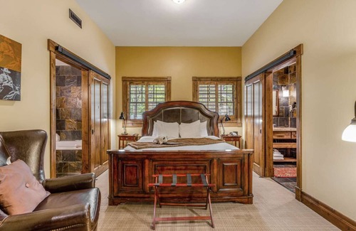 Jackson Hole Hotel | Downtown Jackson - 1 Bedroom Hospitality Suite