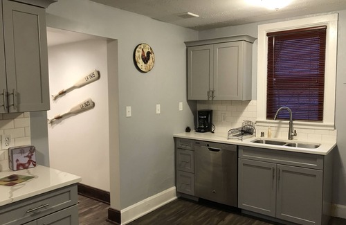 Lake Geneva House | Downtown Lake Geneva Wisconsin Charm Sleeps10