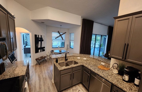 Northwest Orlando House | Downtown Lakehouse w/Pool, Best View in Orlando!
