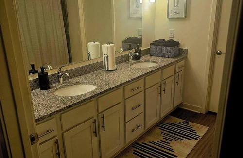 Downtown Memphis Apartment | Downtown Memphis Retreat