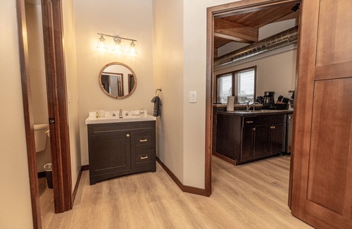 Minocqua Condo | Downtown Minocqua 3-Bedroom Condo! Sleeps up to 9!
