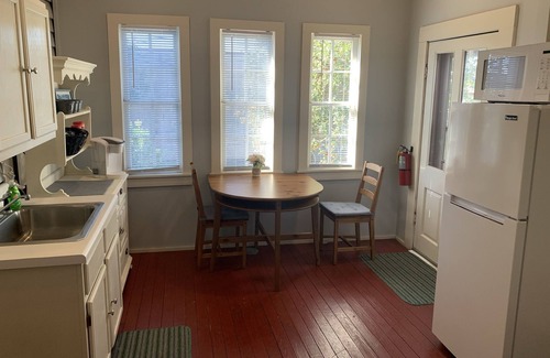 Montgomery House | Downtown Montgomery Historic Camellia Cottage