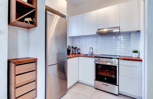 Shaughnessy Village Apartment | Downtown Montreal One Bedroom Gem