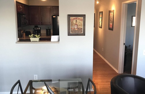 North Capitol Condo | Downtown Nashville! 2 Bedroom Condo With River View! Walk To Everything!