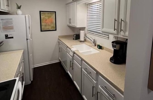 North Capitol Condo | Downtown Nashville Music City Riverfront Escape FREE PARKING