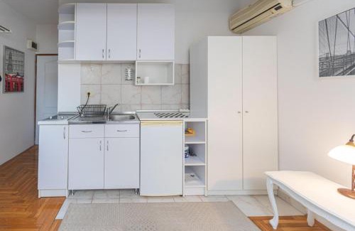 Dorcol Apartment | Downtown nest