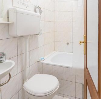 Dorcol Apartment | Downtown nest