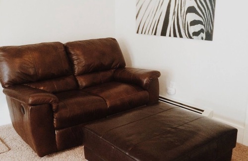 Central City House | Downtown Nice House/1 Bed/1 Bath/Close To Attractions/35 Mn To Ski Resort