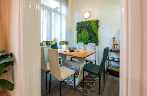 Nepszinhaz negyed Apartment | Downtown Oasis Apartman