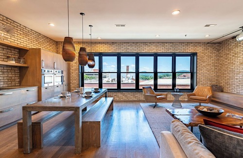 Downtown Asheville Condo | Downtown Penthouse✨ City Views + Pet-Friendly + Inc. Biltmore Pass