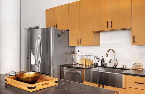 West Main Historic District Apartment | Downtown Penthouse Duplex