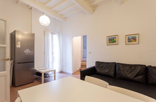 Old Town Apartment | Downtown Perugia - Cozy Terrace Home