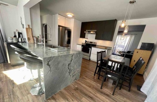 Prince Edward House | Downtown Picton, newly renovated - Dog/EV friendly