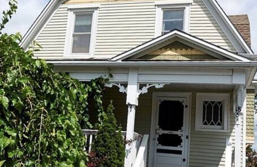 Prince Edward House | Downtown Picton, salt water pool