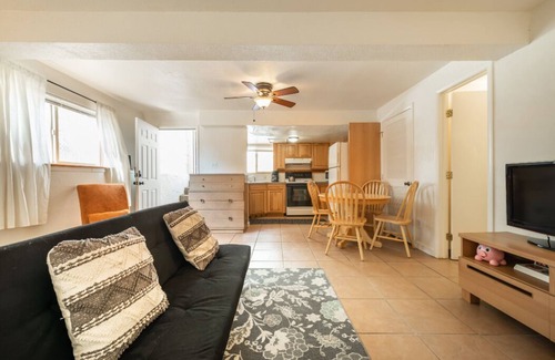 Central Colorado Springs House | Downtown Private 2 BDRM 1 BTH