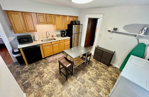 Downtown House | Downtown Private Home near Woodland Park Lex.Ky - 30 day min - 365 day stay