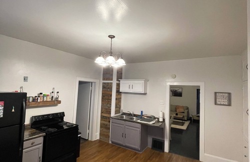 Oshkosh Apartment | Downtown spacious 3 bedroom