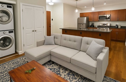 Gateway District Apartment | Downtown Sq: Stadium, Casino, Rock Hall, Clinic