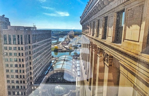 Gateway District Apartment | Downtown Sq: Stadium, Casino, Rock Hall, Clinic