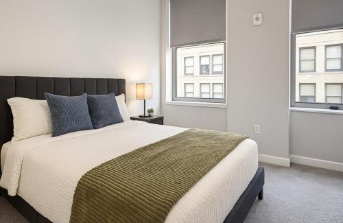 Downtown Cleveland Apartment | Downtown Sq Stadium, Casino, Rock Hall, Clinic