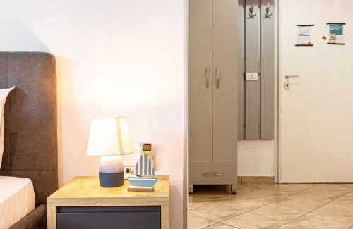 Himare Apartment | Downtown Studio - Cozy, Kitchen & Easy Access