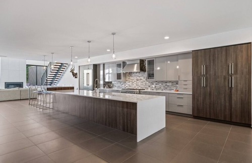 Capitol Hill House | DOWNTOWN TALLAHASSEE - MODERN & SPACIOUS PENTHOUSE