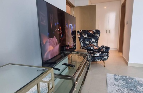 Bur Dubai Apartment | Downtown Views 1
